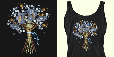 Mavi çiçeklerden oluşan nakış buketi. Trendy giyim tasarımı