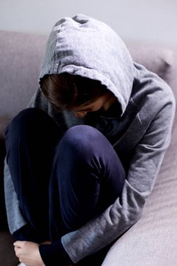 korkmuş ve kayıp kadın portresi