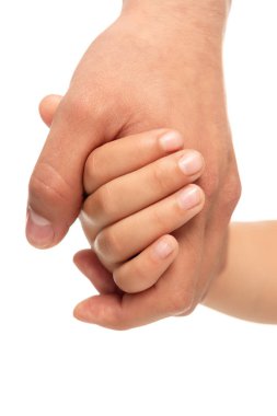 baba ve kızı beyaz izole el ele tutarak kırpılmış görünümü 