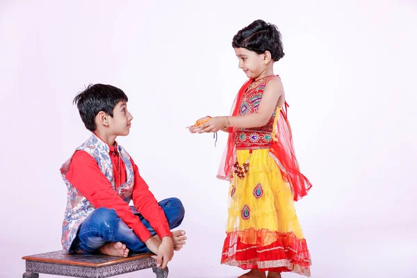 Lindo Hermano Indio Hermana Celebrar Raksha Bandhan Festival — Foto de Stock