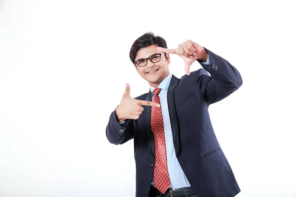 Joven Empresario Indio Haciendo Signo Marco — Foto de Stock