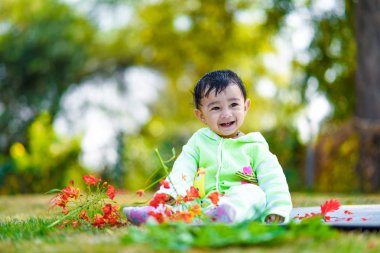 Hint şirin bebek çocuk