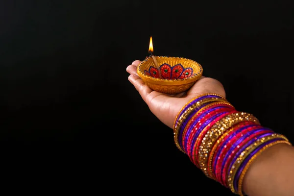 Hint Festivali Diwali Lamba Elinde — Stok fotoğraf