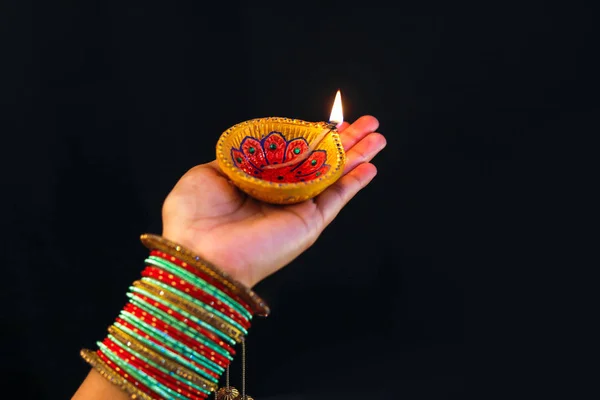 Hinduskie Święto Diwali Lampa Dłoni — Zdjęcie stockowe