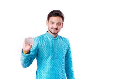 Etnik Giyim ve gösteren kartı Hintli adam