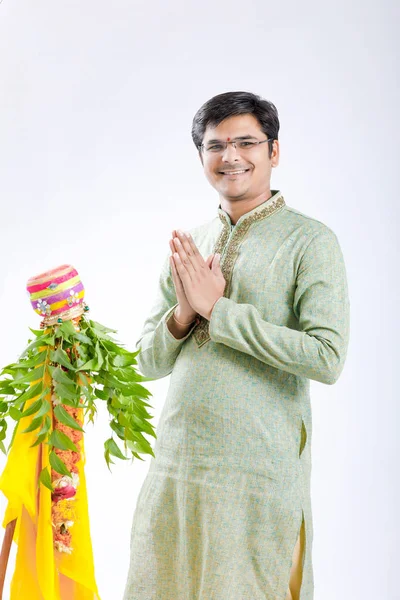 Gudi Padwa Marathi Año Nuevo Joven Indio Celebrando Festival Gudi — Foto de Stock