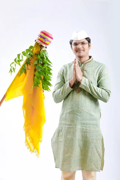 Gudi Padwa Marathi Año Nuevo Joven Indio Celebrando Festival Gudi —  Fotos de Stock
