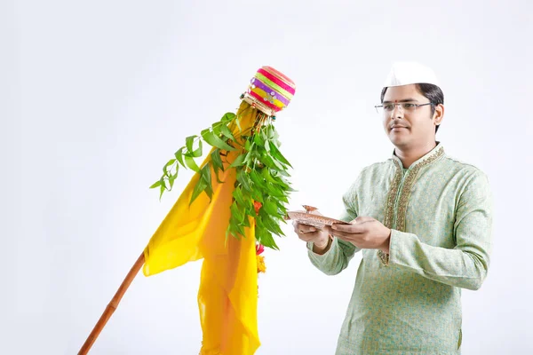 Gudi Padwa Marathi Año Nuevo Joven Indio Celebrando Festival Gudi —  Fotos de Stock