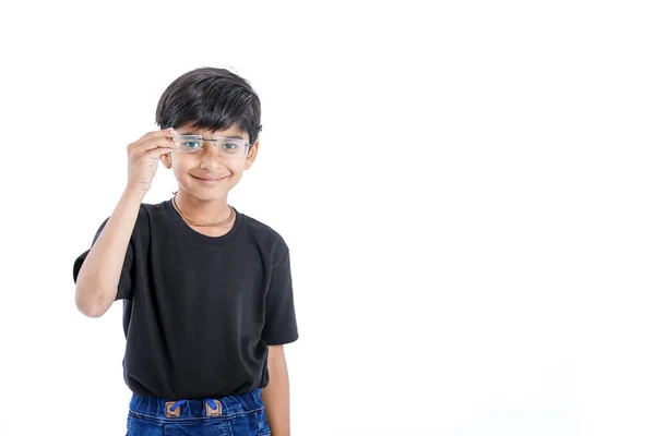 Bucuros Indian Băiețel — Fotografie, imagine de stoc