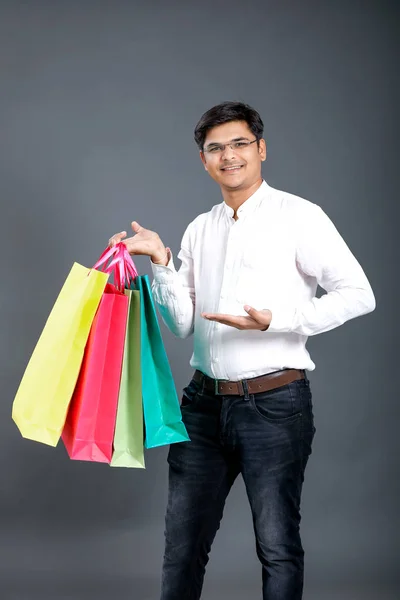 Indian Man Shopping Bags — ストック写真