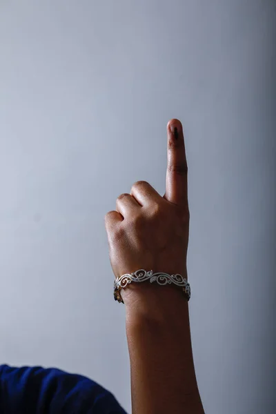 Indian Voter Hand Voting Sign Casting Vote Election — Stock fotografie