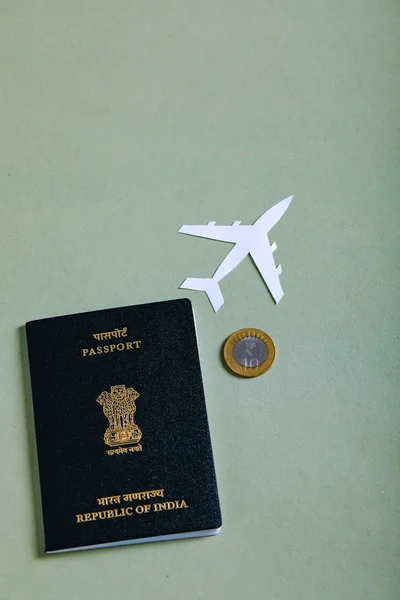 Travel Concept Indian Passport Paper Airplane — Stockfoto