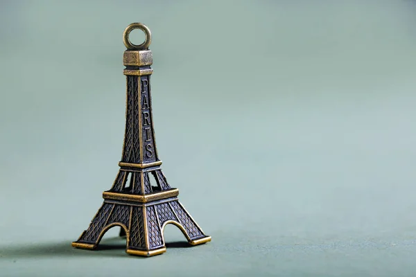 Travel Concept Eiffel Tower Miniature — Stockfoto