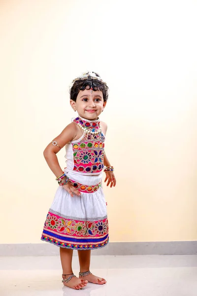 Cute Indian Little Girl Child — kuvapankkivalokuva