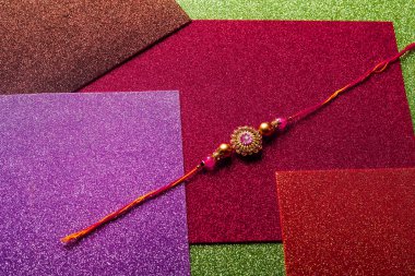 Hint Festivali raksha bandhan, Serdar