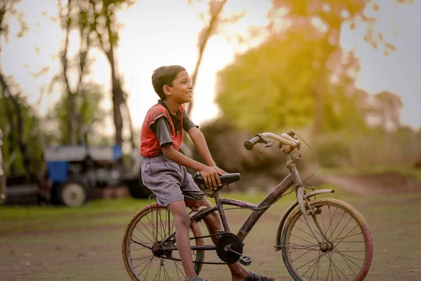 Indian Child Bicycle — Stock Fotó