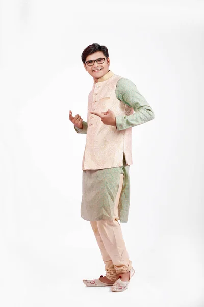 Young Indian Man Traditional Wear — Stock Photo, Image