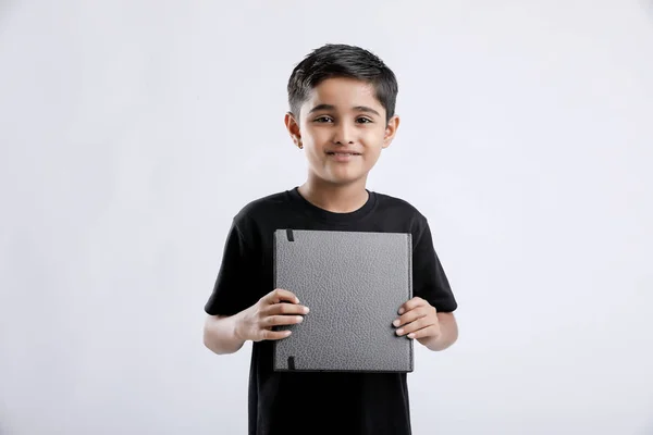 Little Indian Asian Boy Note Book — Stockfoto