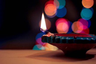 Hint Festivali diwali lamba