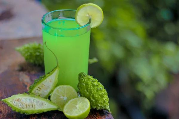 Green Bitter Melon Juice — Φωτογραφία Αρχείου