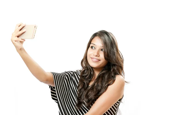 Indian Young Girl Taking Selfie Smartphone — Zdjęcie stockowe