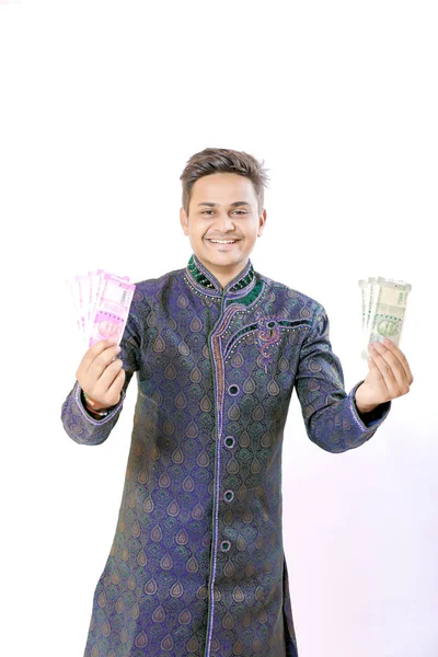 Indian Man Showing Indian Currency Note — Stock Photo, Image