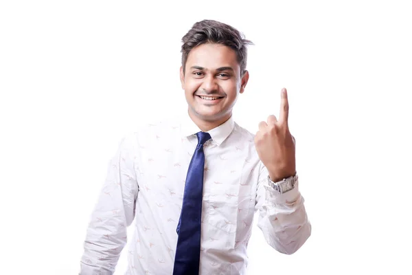 Mladý Indický Muž Stojící Izolované Bílém Pozadí — Stock fotografie