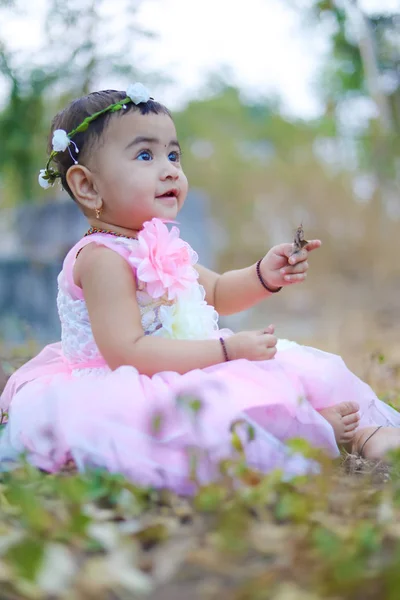 India Niña Niña Jugando —  Fotos de Stock