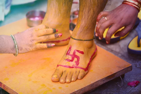 Indian Wedding Haldi Ceremony Groom Foot — Stock Photo, Image
