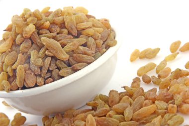 raisin in white bowl