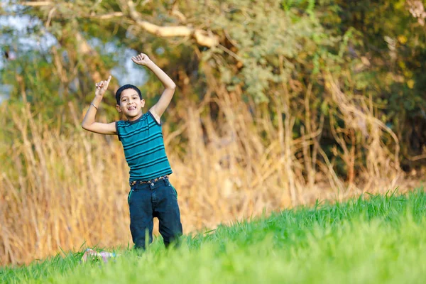 Indian Child Playing Outdoor — Stock Photo, Image
