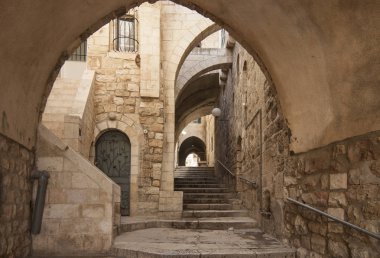 Eski şehir gizli geçit, taş merdiven ve arch. Jerusalem, İsrail