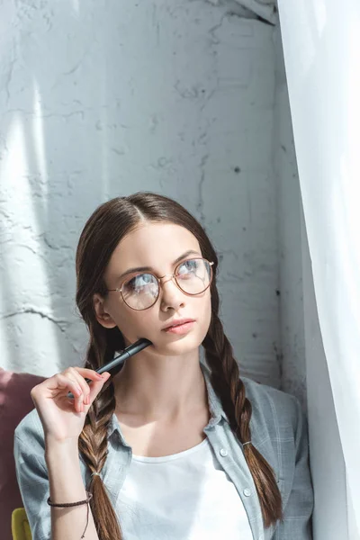 Beautiful Thoughtful Teen Girl Braids Eyeglasses — Stock Photo, Image