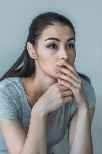 Portrait Depressed Young Woman Sitting Couch Looking Away — Stock Photo, Image