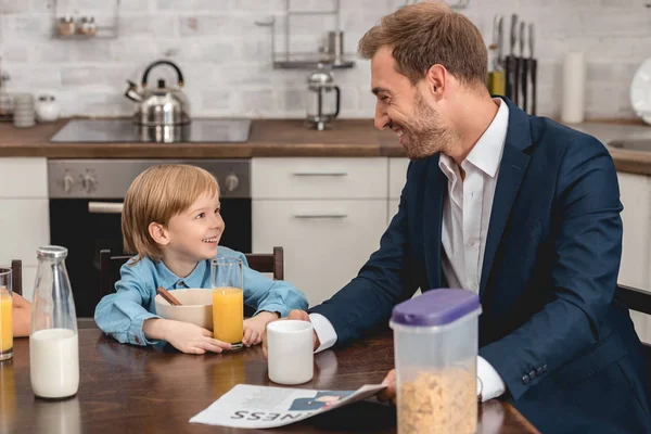 Father Son Laughing Together Kitchen Breakfast — Stock Photo, Image