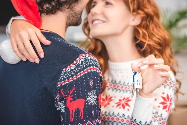 Cropped Shot Happy Young Couple Hugging Holding Keys New Apartment — Stock Photo, Image