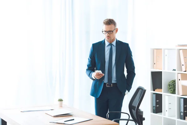 Handsome Businessman Eyeglasses Formal Wear Using Smartphone Workplace — Stock Photo, Image