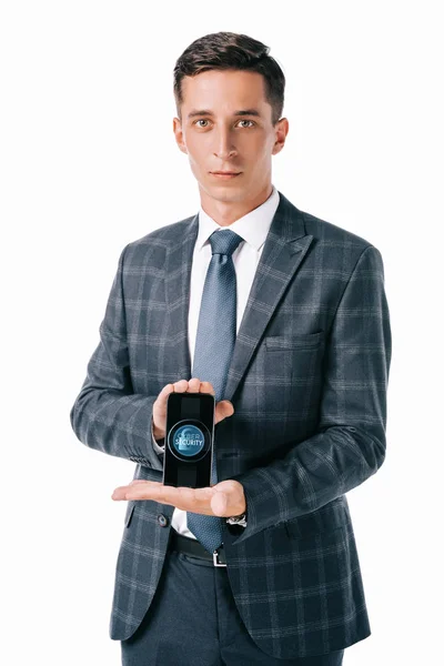 Porträt Des Geschäftsmannes Anzug Zeigt Smartphone Mit Cyber Sicherheitszeichen Auf — kostenloses Stockfoto