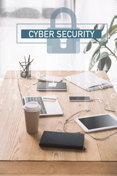 Close View Cuber Security Sign Workplace Laptop Coffee Notebook — Free Stock Photo