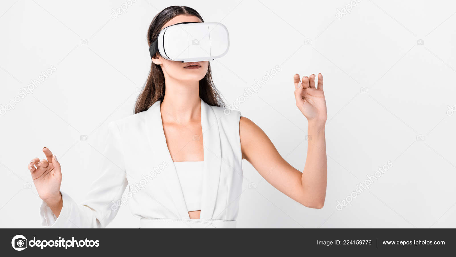 Transcend Mere Anslået Close Adult Woman Gesturing Virtual Reality Headset Isolated White — Free  Stock Photo © AndrewLozovyi #224159776