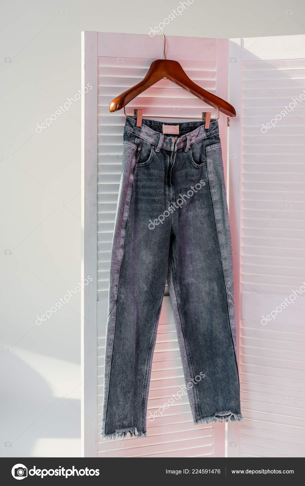Close Jeans Hanging White Room Divider Sunbeams — Free Stock Photo ©  AndrewLozovyi #224591476