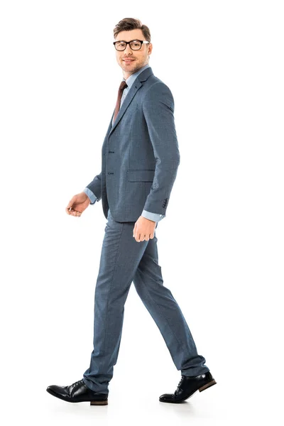 Homem Negócios Adulto Bonito Óculos Andando Isolado Branco — Fotografia de Stock