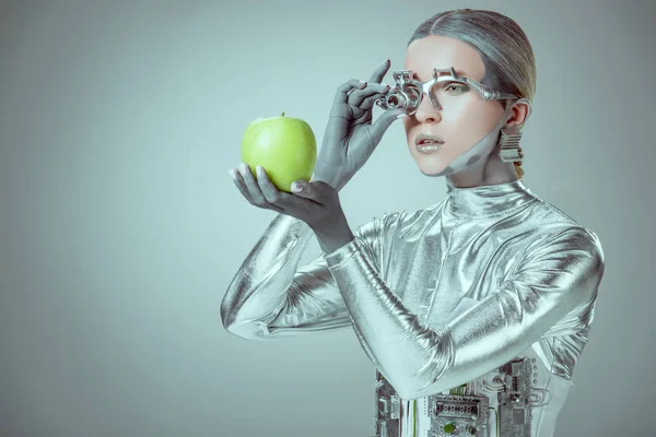 Robot Examining Green Apple Isolated Grey Future Technology Concept — Stock Photo, Image