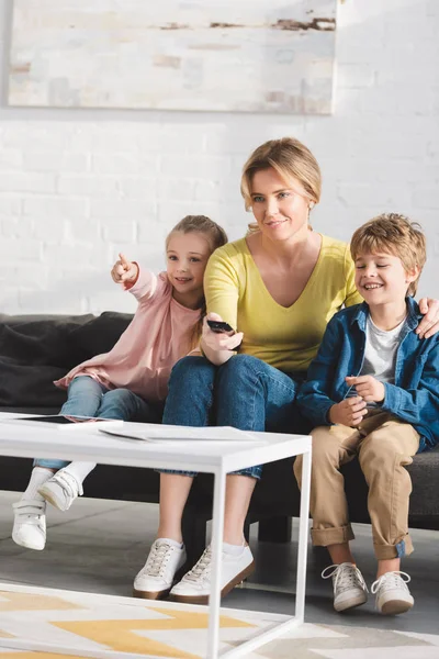 Happy Mother Adorable Smiling Kids Using Remote Controller Watching Together — Stock Photo, Image