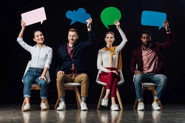 Smiling Multiethnic People Holding Speech Bubbles Thought Bubble Isolated Black — Stock Photo, Image