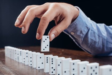 adam siyah izole Resepsiyon domino satır'toplama görünümünü kapat