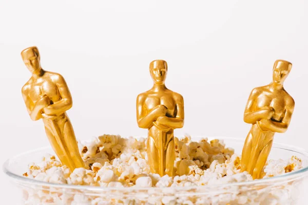Kyiv Ukraine Styczeń 2019 Hollywoodzkie Statuetki Oscara Misce Popcornu Izolowanej — Zdjęcie stockowe