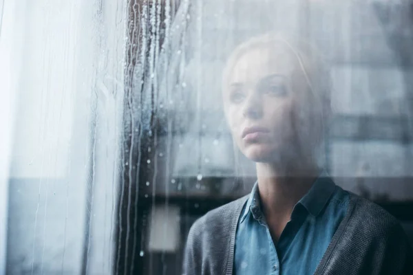 Selective Focus Sad Adult Woman Home Looking Window Raindrops — Stock Photo, Image