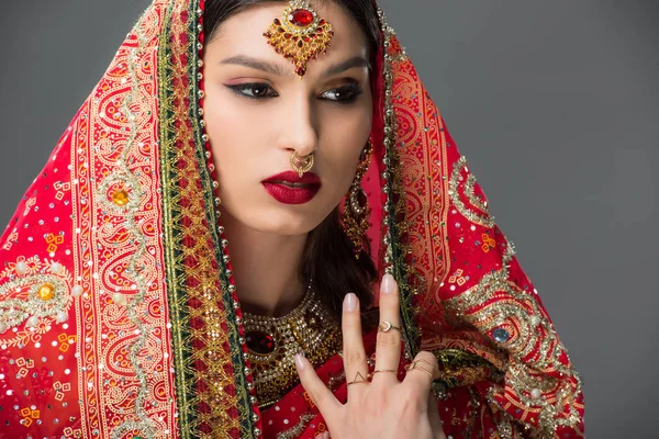 Attractive Indian Woman Posing Traditional Sari Accessories Isolated Grey — Stock Photo, Image