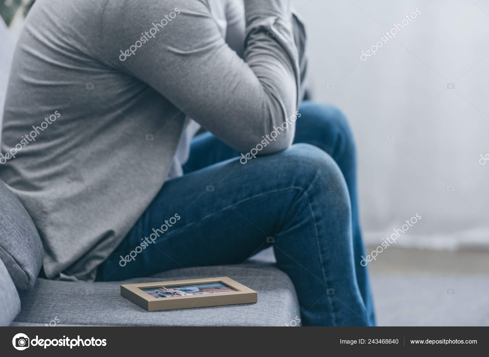blue pants with grey shirt